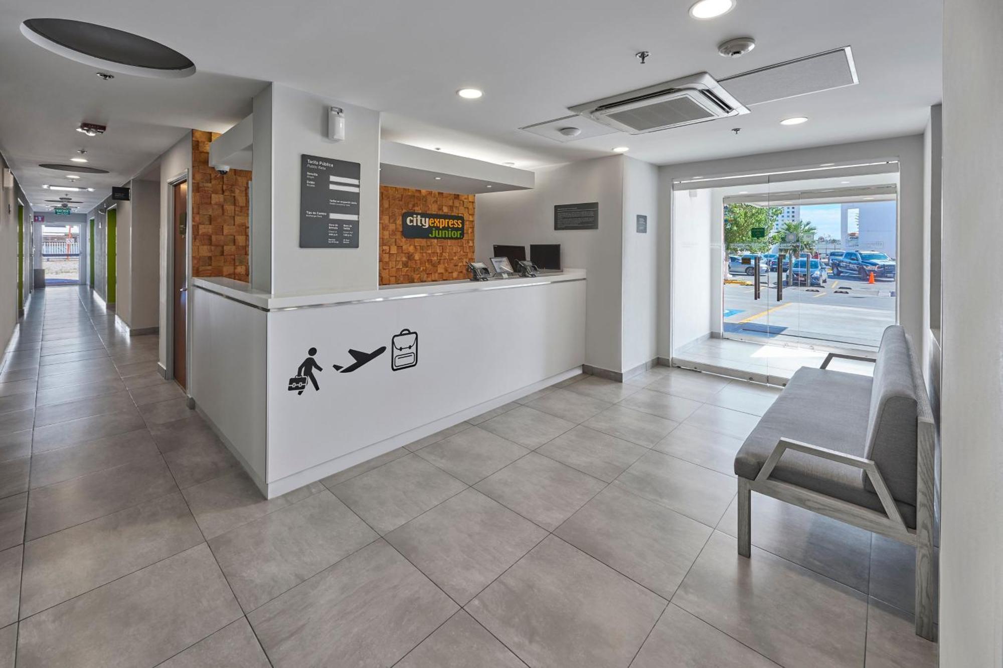 City Express Junior By Marriott Juarez Consulado Εξωτερικό φωτογραφία